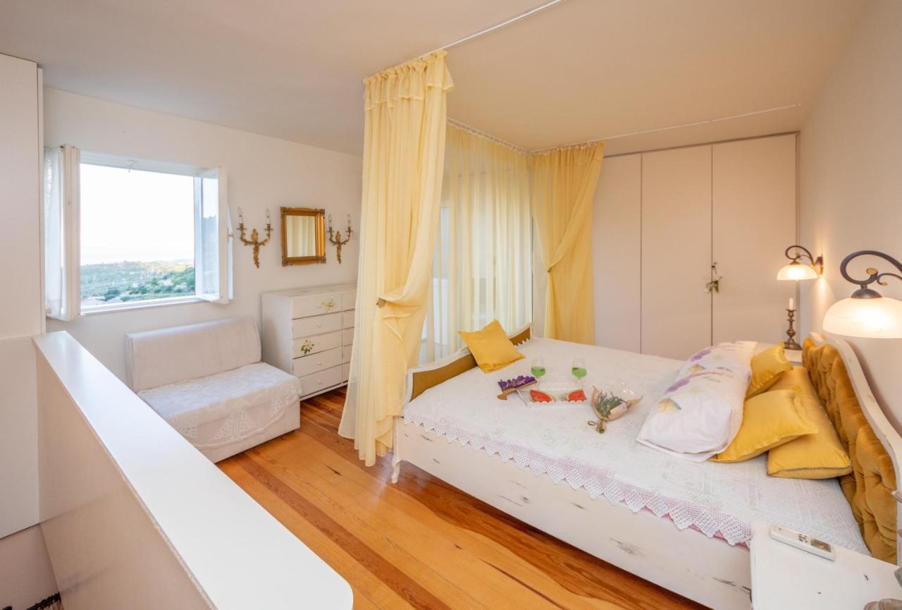 Villa Blanka Žrnovnica Eksteriør billede