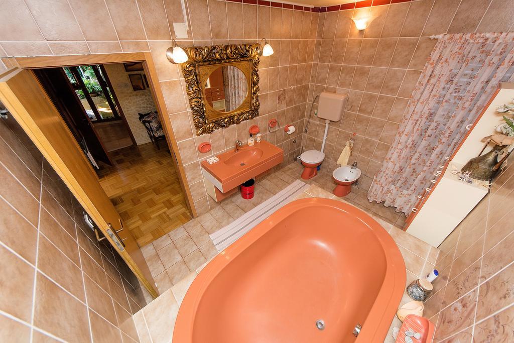 Villa Blanka Žrnovnica Værelse billede
